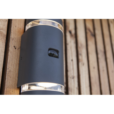 Lampa zewnętrzna ścienna FOCUS - CZUJNIK RUCHU 5604014118 Lutec