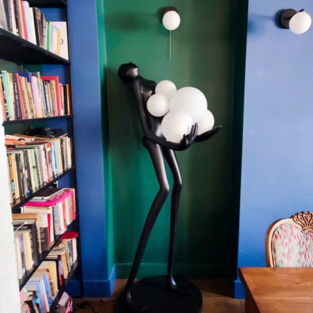 Lampa podłogowa WOMAN czarna 180 cm F9312 Step into Design